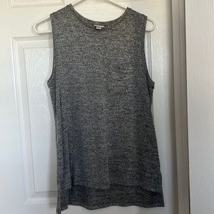 Gray tank